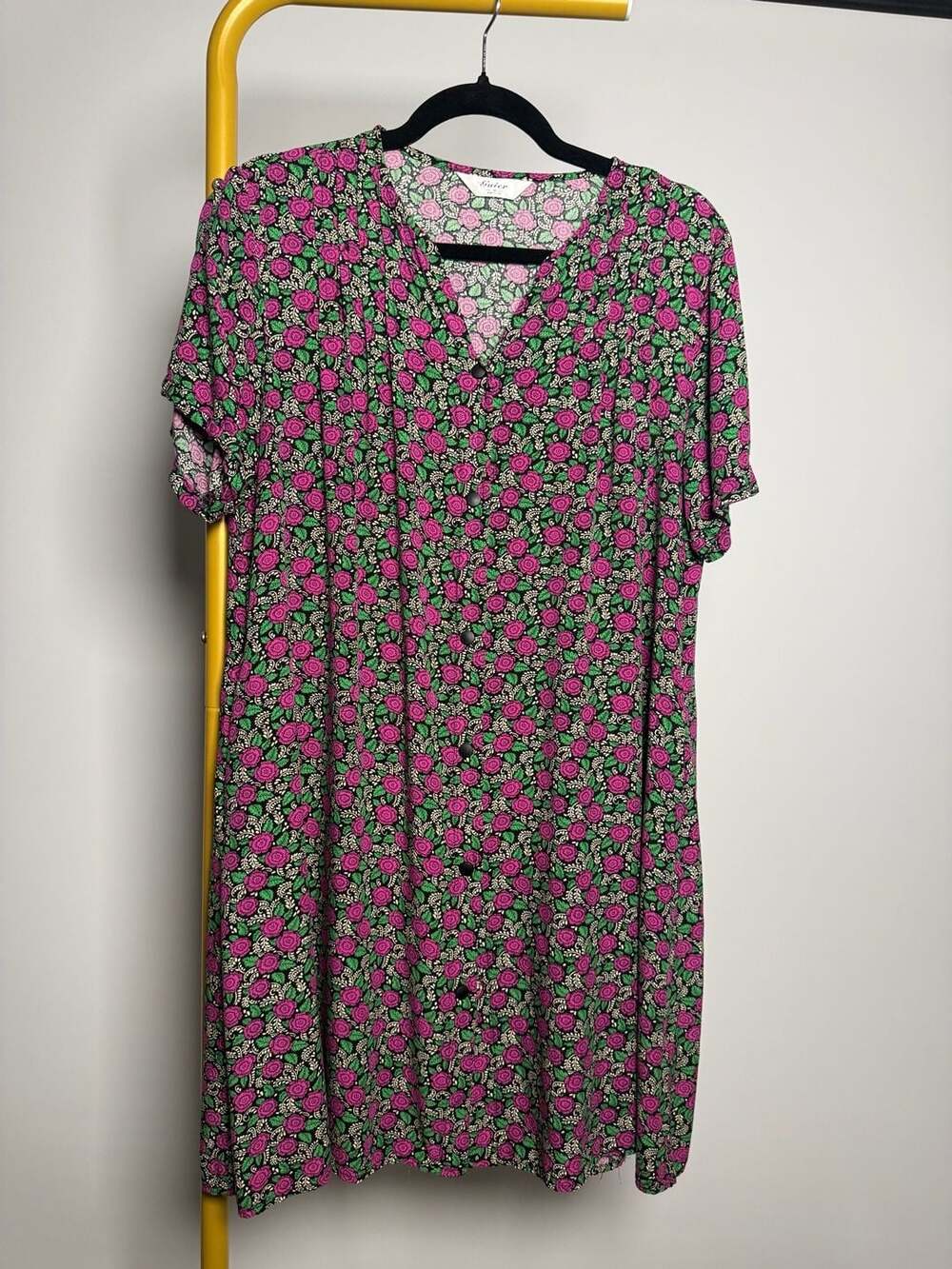 Guier Floral Button-Front Dress Size M